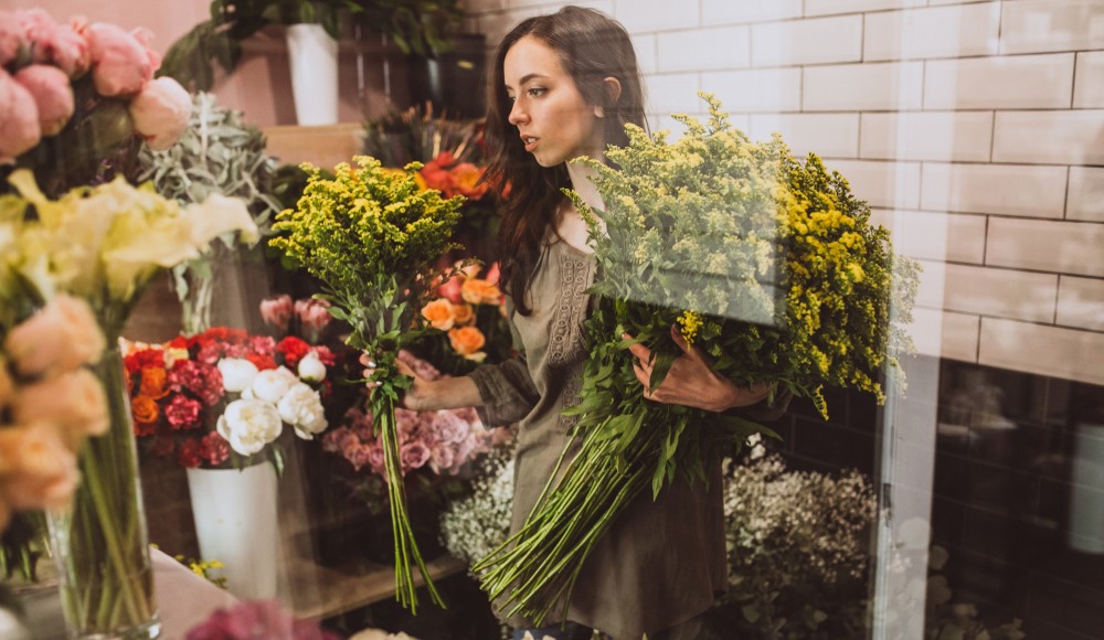 Stunning-Summer-Flower-Arrangements-to-Brighten-Your-Home